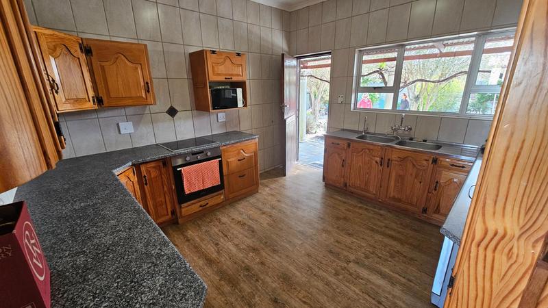 5 Bedroom Property for Sale in Dwarskersbos Western Cape